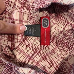 Cool, retro long sleeve!